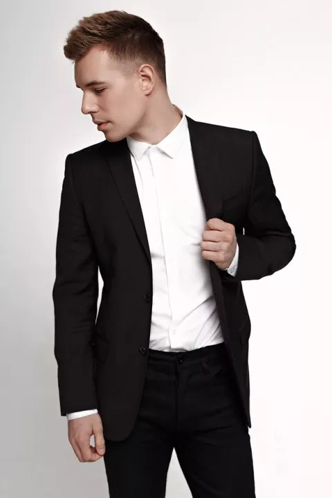 OLEYNIK: «Девушка должна оставаться скромной, умной, интеллигентной, с чувством юмора, и чем-то заниматься» - 2 OLEYNIK: «Девушка должна оставаться скромной, умной, интеллигентной, с чувством юмора, и чем-то заниматься» - 2 - изображение