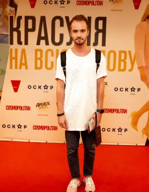 В кинотеатре «Оскар» (МФК Gulliver) состоялся допремьерный показ комедии «Красотка на всю голову». - 7 - изображение