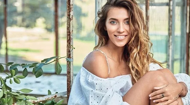 Ярко и стильно: лучшие аутфиты летнего сезона Регины Тодоренко - 1 Ярко и стильно: лучшие аутфиты летнего сезона Регины Тодоренко - 1 - изображение