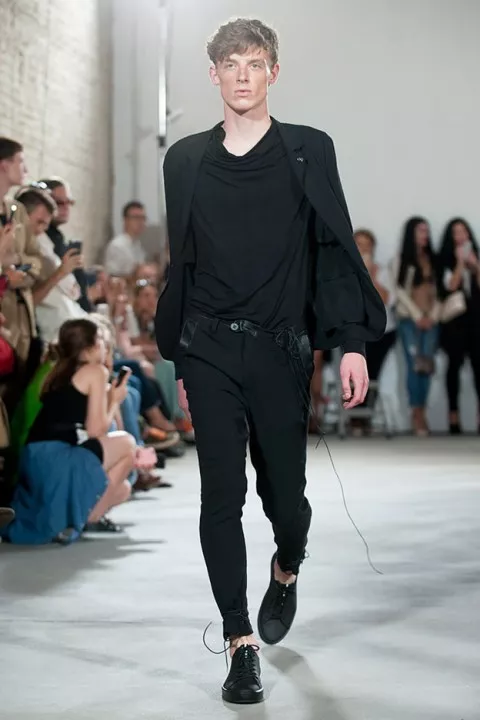 SONYA MONINA показала на UFW новую мужскую коллекцию Spring/Summer2019 man - 4 SONYA MONINA показала на UFW новую мужскую коллекцию Spring/Summer2019 man - 4 - изображение