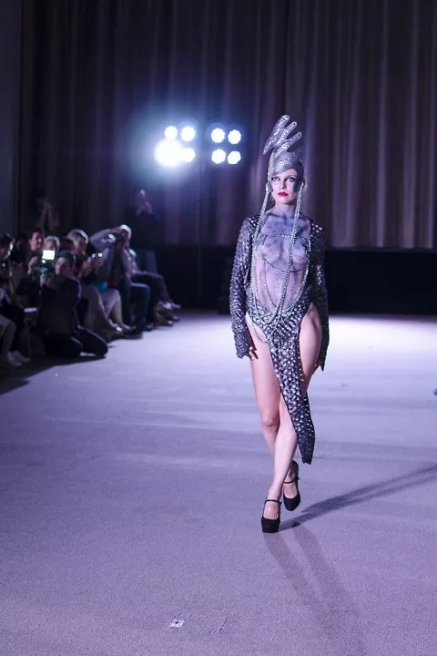 CYBER-HUMANS FASHION SHOW: стиль будущего - 20 CYBER-HUMANS FASHION SHOW: стиль будущего - 20 - изображение