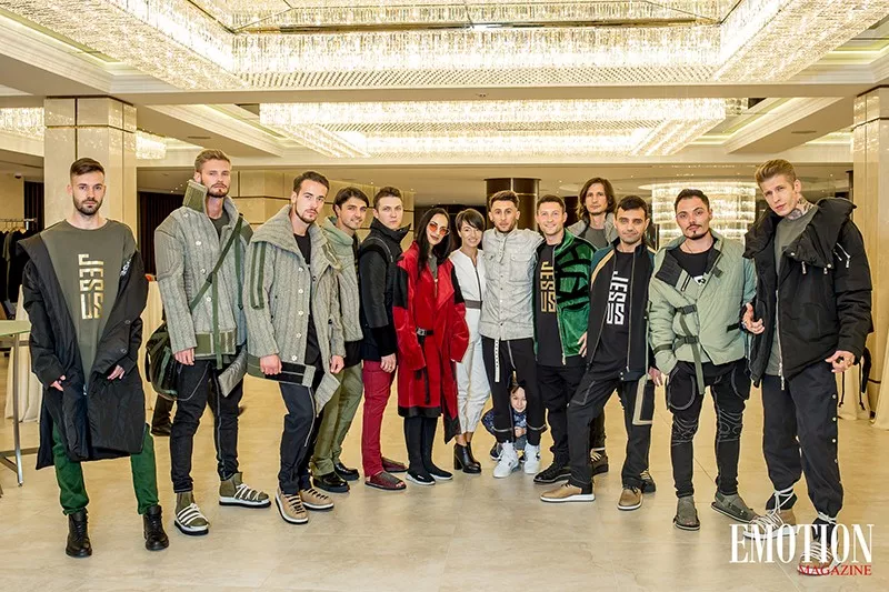 CYBER-HUMANS FASHION SHOW: стиль будущего - 5 CYBER-HUMANS FASHION SHOW: стиль будущего - 5 - изображение