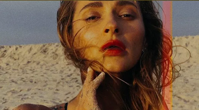 «Фантастическая женщина» продлевает лето: TAYANNA представила новый клип - 1 «Фантастическая женщина» продлевает лето: TAYANNA представила новый клип - 1 - изображение