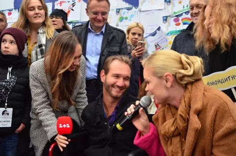 У Львові стартував арт-марафон #МояДитячаМрія з Лідією Таран і Ніком Вуйчичем - 4 У Львові стартував арт-марафон #МояДитячаМрія з Лідією Таран і Ніком Вуйчичем - 4 - изображение