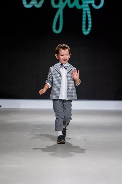 Роскошные коллекции от мировых брендов были представлены на Junior Fashion Week - 6 - изображение