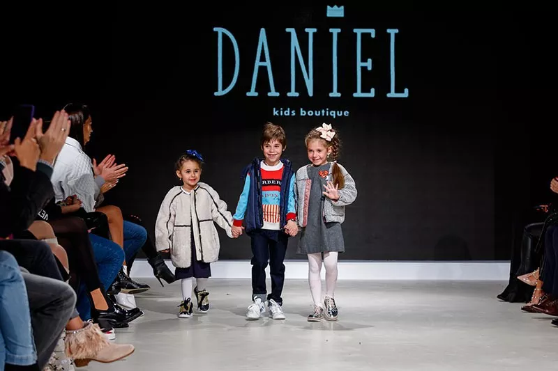 Роскошные коллекции от мировых брендов были представлены на Junior Fashion Week - 82 - изображение