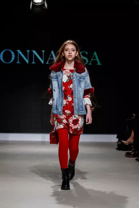 Роскошные коллекции от мировых брендов были представлены на Junior Fashion Week - 45 - изображение