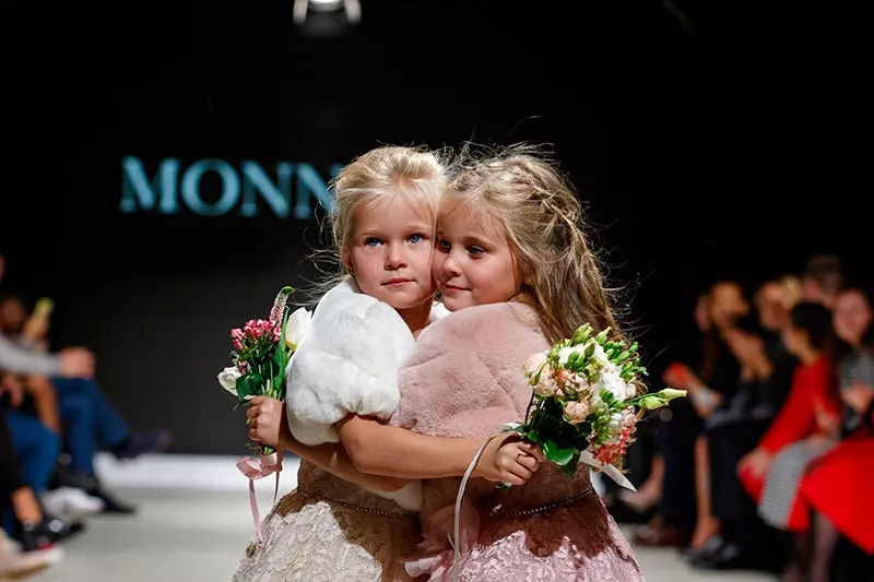 Роскошные коллекции от мировых брендов были представлены на Junior Fashion Week - 91 - изображение
