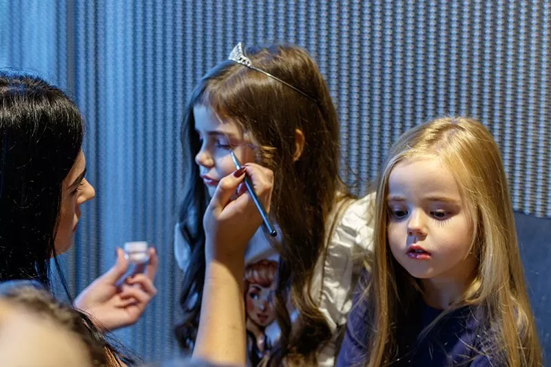Роскошные коллекции от мировых брендов были представлены на Junior Fashion Week - 95 - изображение