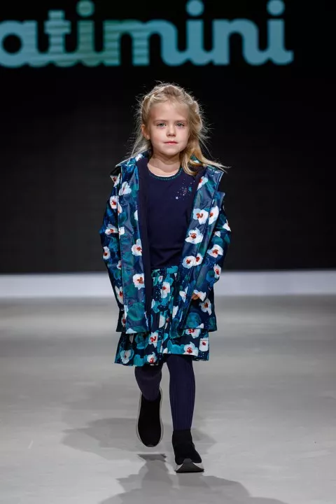 Роскошные коллекции от мировых брендов были представлены на Junior Fashion Week - 64 - изображение