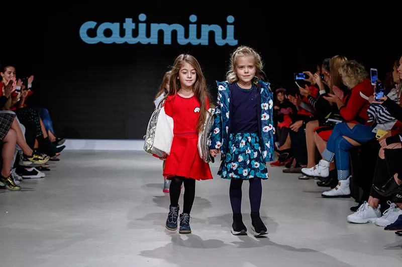 Роскошные коллекции от мировых брендов были представлены на Junior Fashion Week - 104 - изображение