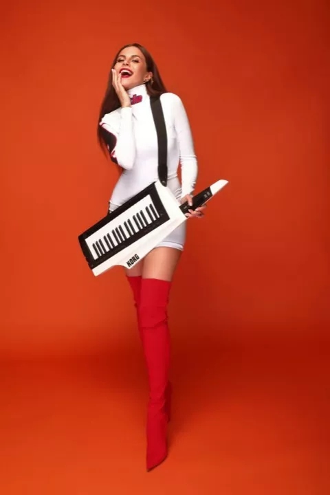 NK | Настя Каменских станет укротительницей крокодилов - 1 NK | Настя Каменских станет укротительницей крокодилов - 1 - изображение