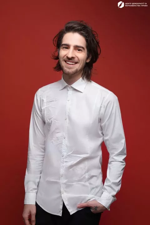 Помятые, но живые: Оля Полякова, Надя Дорофеева и Даша Астафьева призвали украинцев пристегиваться в авто - 5 Помятые, но живые: Оля Полякова, Надя Дорофеева и Даша Астафьева призвали украинцев пристегиваться в авто - 5 - изображение