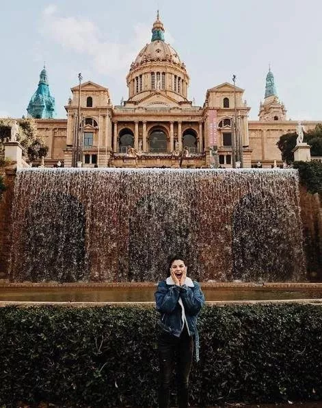 Мишель Андраде поделилась яркими снимками с отдыха - 3 Мишель Андраде поделилась яркими снимками с отдыха - 3 - изображение