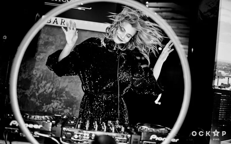 «Начни сначала»: премьера романтической комедии с Дженнифер Лопес  - 39 - изображение