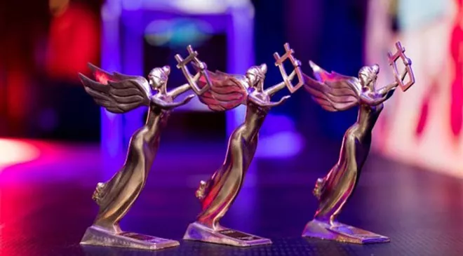 YUNA 2019: триумф MARUV, слезы KAZKA, премьера«Время и Стекло» - 1 YUNA 2019: триумф MARUV, слезы KAZKA, премьера«Время и Стекло» - 1 - изображение