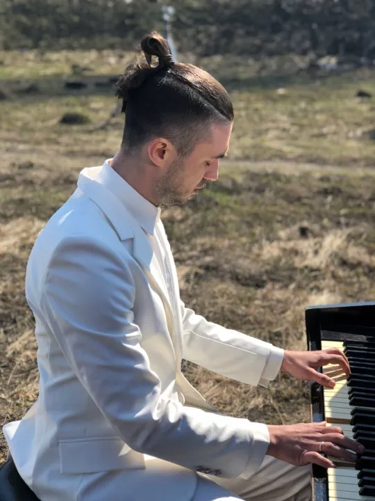 Альбом та кліп Hello: подвійна прем’єра від гурту Антитіла - 19 - изображение