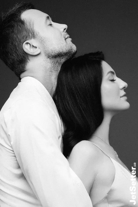 Сергей и Снежана Бабкины на откровенных снимках в образе Аполлона и Венеры - 1 Сергей и Снежана Бабкины на откровенных снимках в образе Аполлона и Венеры - 1 - изображение