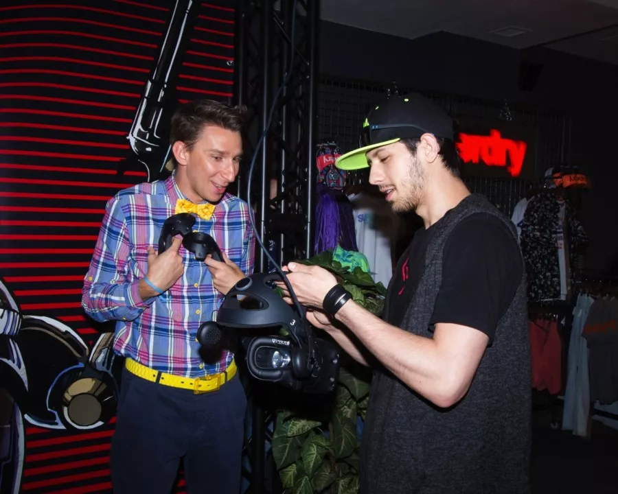 Звезды в шутере: Бабкин, LAUD, ТНМК, Макацария, Галич, актеры «Школы» перестреляли друг друга - 46 Звезды в шутере: Бабкин, LAUD, ТНМК, Макацария, Галич, актеры «Школы» перестреляли друг друга - 46 - изображение