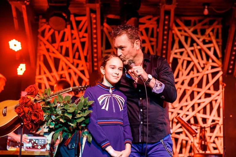 Старт тура состоялся в родном городе исполнителя. - 5 Старт тура состоялся в родном городе исполнителя. - 5 - изображение