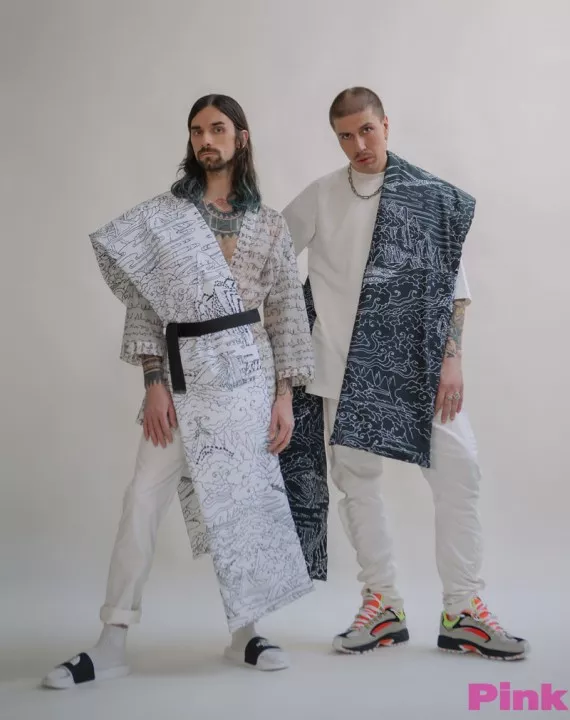 ГРУППА АГОНЬ СТАЛИ ГЛАВНЫМИ ГЕРОЯМИ DIGITAL COVER STORY МАЙСКОГО НОМЕРА PINK - 2 ГРУППА АГОНЬ СТАЛИ ГЛАВНЫМИ ГЕРОЯМИ DIGITAL COVER STORY МАЙСКОГО НОМЕРА PINK - 2 - изображение