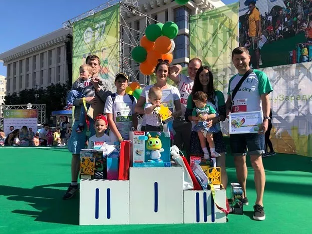 27-й «Пробіг під каштанами» зібрав рекордну кількість учасників - 2 27-й «Пробіг під каштанами» зібрав рекордну кількість учасників - 2 - изображение