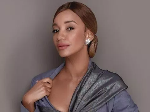 Woman MAGAZINE - 3 Woman Magazine