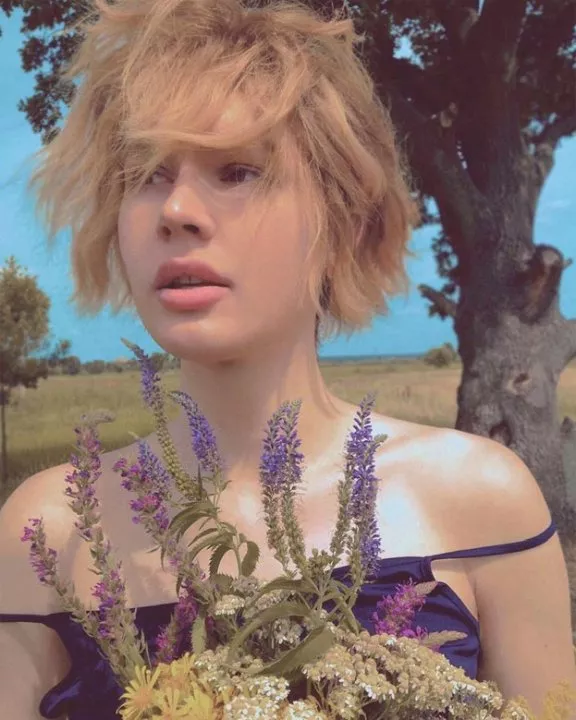 Зианджа кардинально сменила имидж - 2 Зианджа кардинально сменила имидж - 2 - изображение