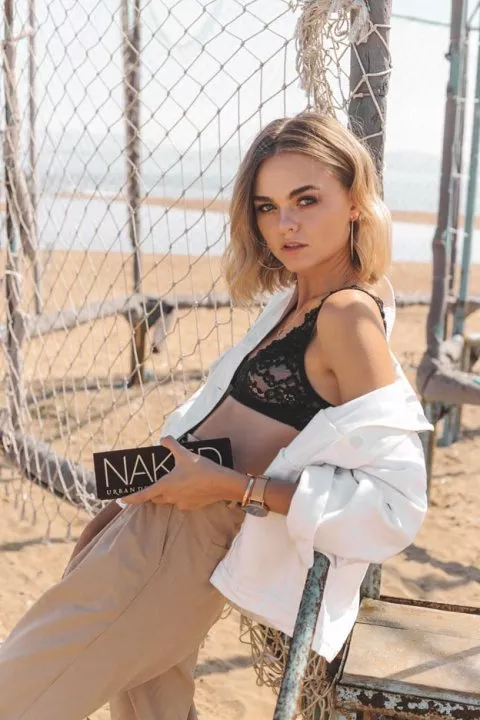 Тоня Гиневская и море: о том, как жить и писать атмосферно - 4 Тоня Гиневская и море: о том, как жить и писать атмосферно - 4 - изображение