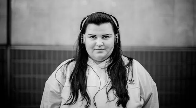 Alyona Alyona показала, как она выглядела в детстве - 1 Alyona Alyona показала, как она выглядела в детстве - 1 - изображение