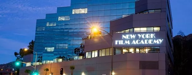 ЗВЕЗДНЫЕ АЛЬМА-МАТЕР: ГДЕ ЗАГРАНИЦЕЙ УЧАТ УСПЕХУ? - 10 ЗВЕЗДНЫЕ АЛЬМА-МАТЕР: ГДЕ ЗАГРАНИЦЕЙ УЧАТ УСПЕХУ? - 10 - изображение