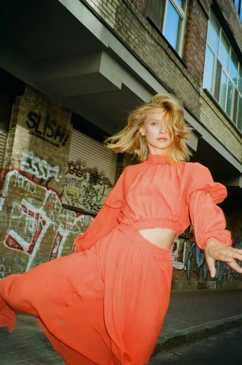 TAYANNA стала телеведучою нової програми про селебрітіс - 3 - изображение