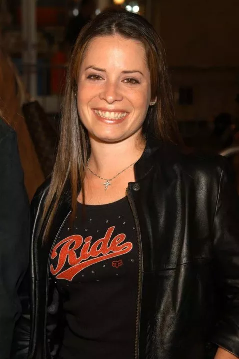 Звезда «Зачарованных» вышла замуж - 1 - изображение