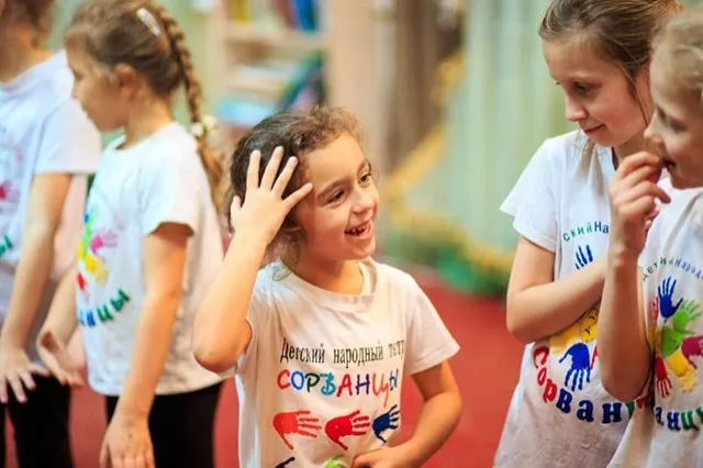 На «Kharkiv Fashion 2019» детский театр «Сорванцы» покажет Харьков будущего - 2 На «Kharkiv Fashion 2019» детский театр «Сорванцы» покажет Харьков будущего - 2 - изображение