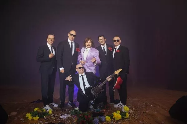 MOZGI заспівали про скажені українські весілля - 2 MOZGI заспівали про скажені українські весілля - 2 - изображение