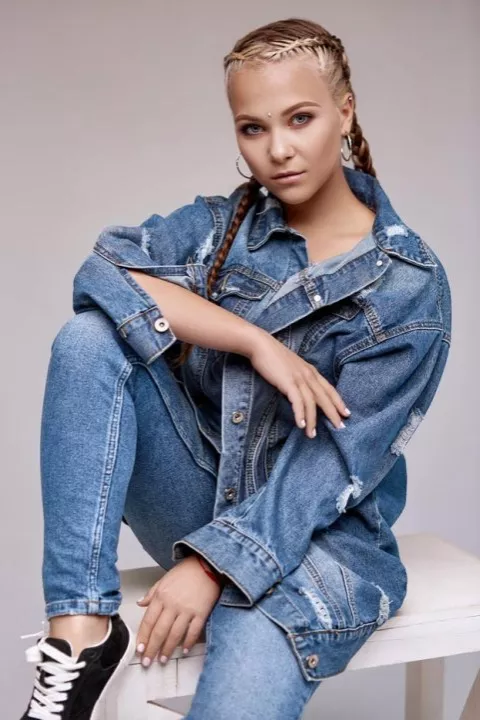 Тоня Матвієнко, Анна та Аліна Завальські, Роман Бахарєв та інші зірки розповіли про боротьбу з хейтерами - 3 Тоня Матвієнко, Анна та Аліна Завальські, Роман Бахарєв та інші зірки розповіли про боротьбу з хейтерами - 3 - изображение