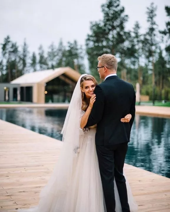 Ведущая «Ревизора Х» отправилась в медовый месяц - 1 Ведущая «Ревизора Х» отправилась в медовый месяц - 1 - изображение