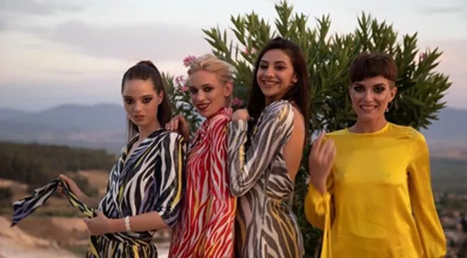 В Турции ради украинских «топ-моделей» изменили правила - 1 В Турции ради украинских «топ-моделей» изменили правила - 1 - изображение