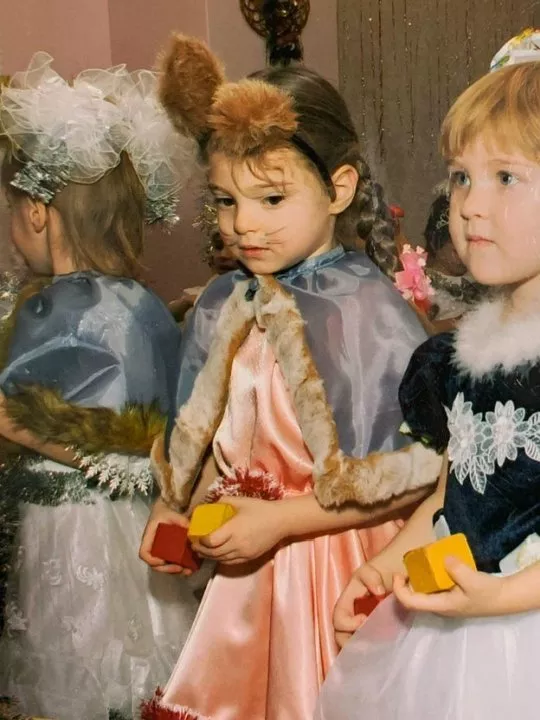 Победительница «Топ-модели по-украински» была в Новый год Бабой Ягой, огурцом или Мальвиной - 3 Победительница «Топ-модели по-украински» была в Новый год Бабой Ягой, огурцом или Мальвиной - 3 - изображение