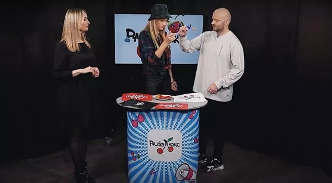 Трешачок от Никитюк: почему Слава Демин дожевывал после телеведущей - 1 Трешачок от Никитюк: почему Слава Демин дожевывал после телеведущей - 1 - изображение