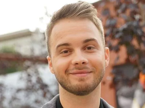 Woman MAGAZINE - 11 Woman Magazine