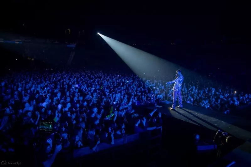 Покорённый Вильнюс и презентация нового трека: громкий старт мирового тура Макса Барских  - 2 - изображение