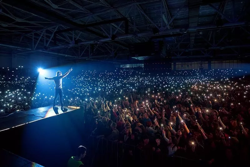 Тысячи украинцев присоединились к «марафону любви» Олега Винника - 3 - изображение