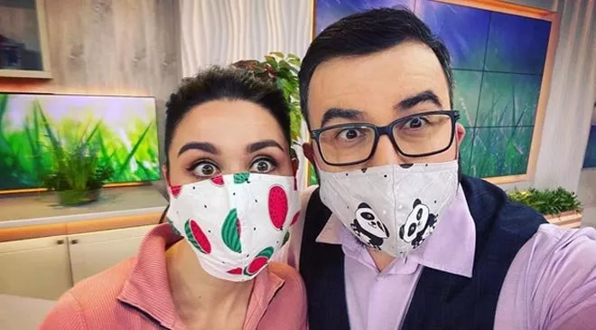 Сеничкин, Гордеев, Шовкопляс и Барбир похвастались масками-подарками - 1 Сеничкин, Гордеев, Шовкопляс и Барбир похвастались масками-подарками - 1 - изображение