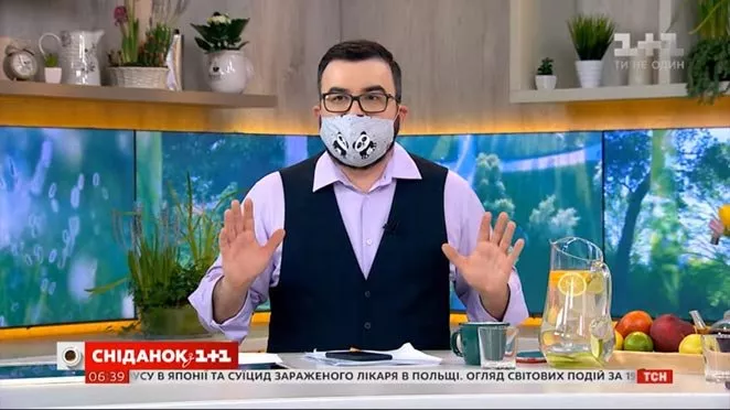 Сеничкин, Гордеев, Шовкопляс и Барбир похвастались масками-подарками - 3 Сеничкин, Гордеев, Шовкопляс и Барбир похвастались масками-подарками - 3 - изображение