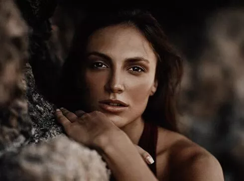 Woman MAGAZINE - 6 Woman Magazine