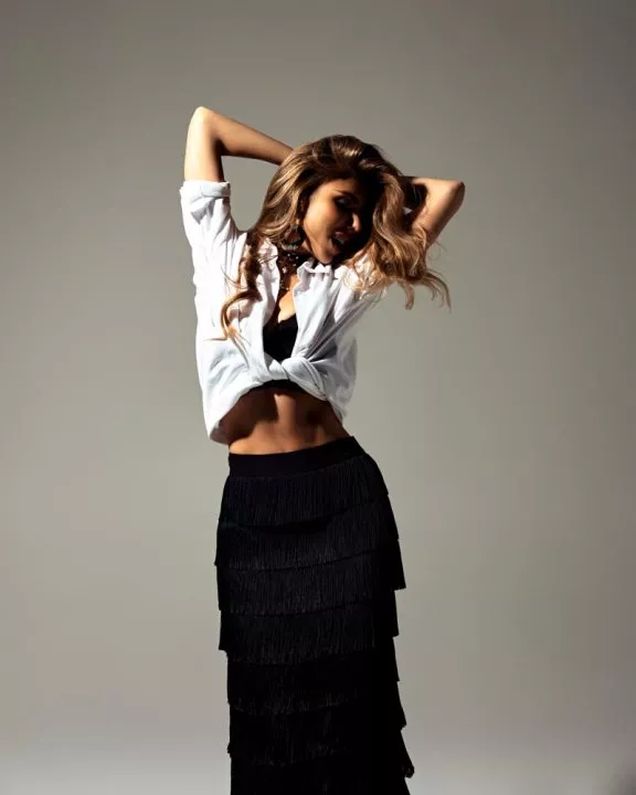 Певица Assol выпустила новый сингл «За тобой» - 2 Певица Assol выпустила новый сингл «За тобой» - 2 - изображение