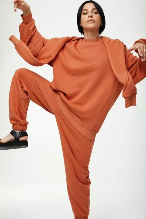 BRAZHE выпустили коллекцию комфортных и функциональных унисекс-вещей - 2 - изображение