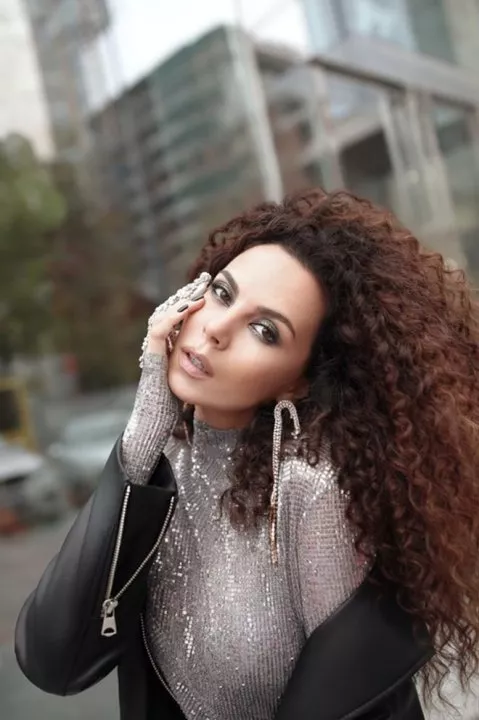 Настя Каменских представила чувственную композицию «Vibe» - 2 Настя Каменских представила чувственную композицию «Vibe» - 2 - изображение