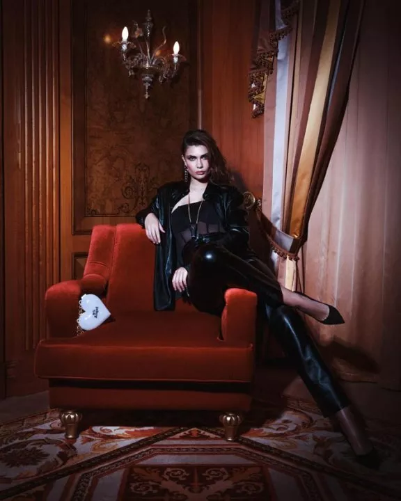 HELEN MARLEN x NICK VANGARD создали идеальный женский образ для новогодней ночи - 2 HELEN MARLEN x NICK VANGARD создали идеальный женский образ для новогодней ночи - 2 - изображение